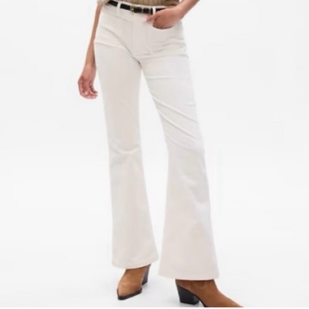 GAP White ‘70s Flare High Rise jeans